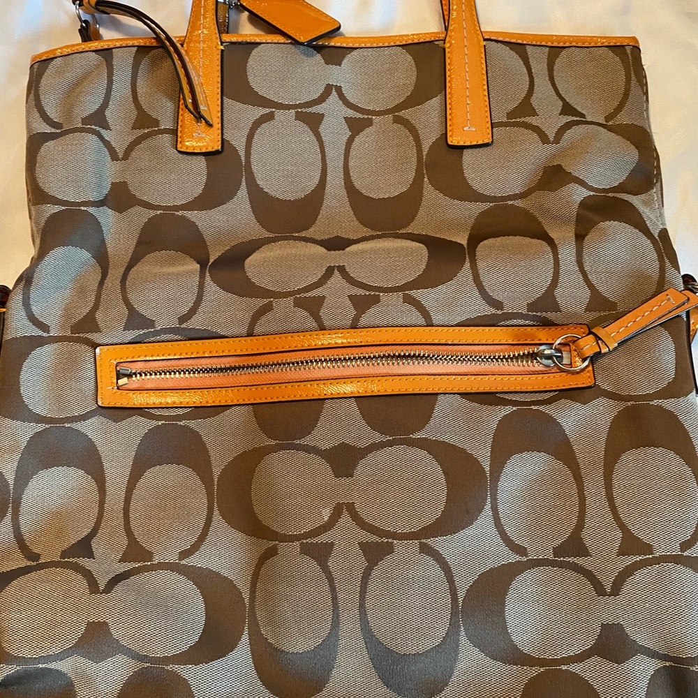 COACH F23304 Signature Foldover Tote - Picture 2 of 4